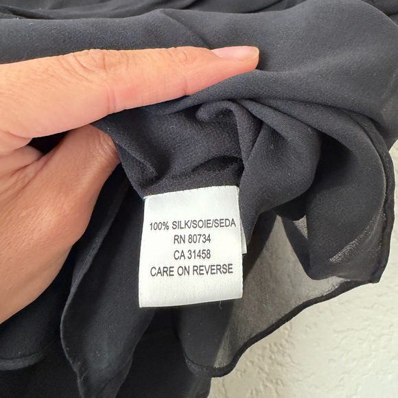 BCBGMaxazaria Black 100% Silk Cami Tank with Beaded Halter Top Detail Large - Picture 4 of 6